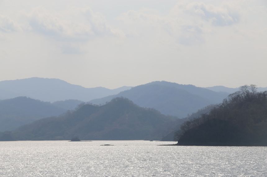 Crossing the gulf to the southern tip of the Nicoya Peninsula